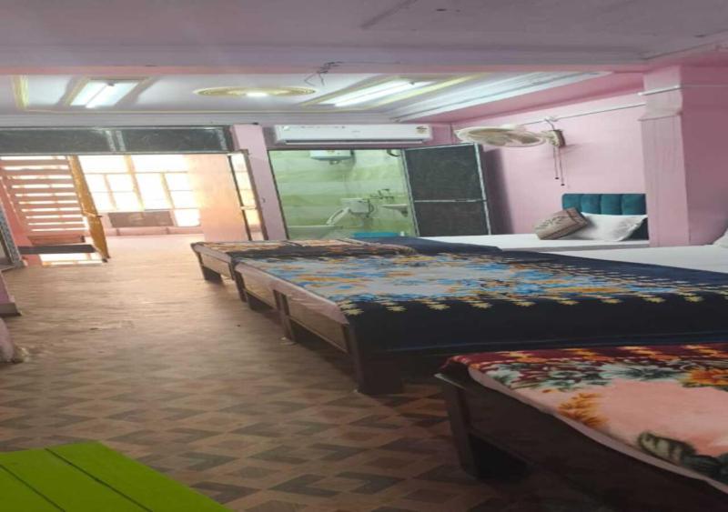 Vachi Hotel *