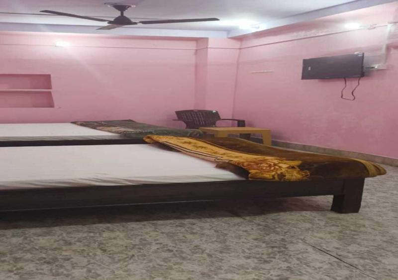 Vachi Hotel *
